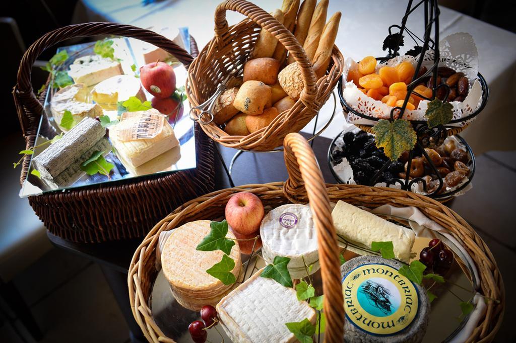 Logis Hotel Restaurant Spa L'Auberge Du President 코르메이유 외부 사진